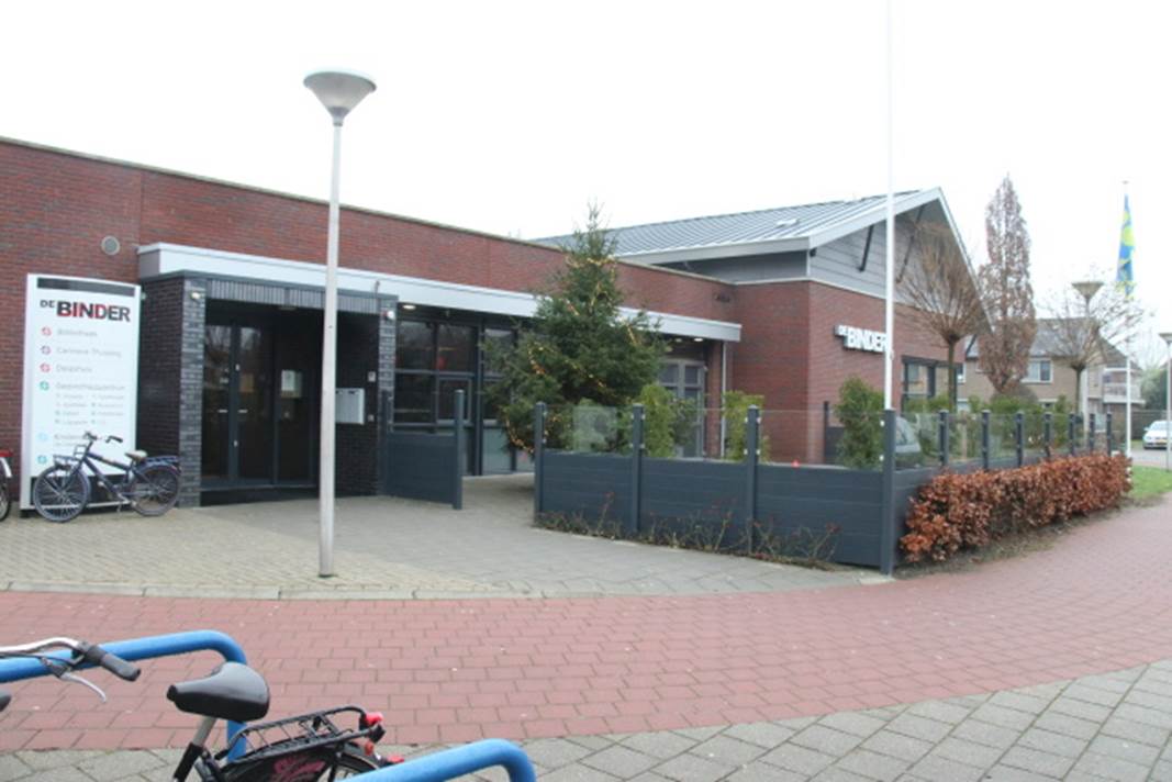 Afbeelding met buiten, gebouw, grond, lucht

Automatisch gegenereerde beschrijving